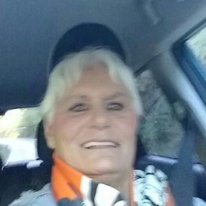 Meet your Posher, Faye